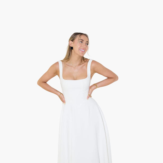 Women’s sleeveless floral summer dress with V-neck and ruffles