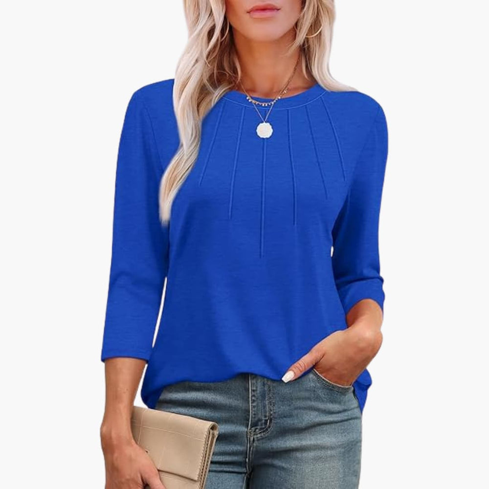 Women’s tunic top with 3/4 sleeves and crew neck